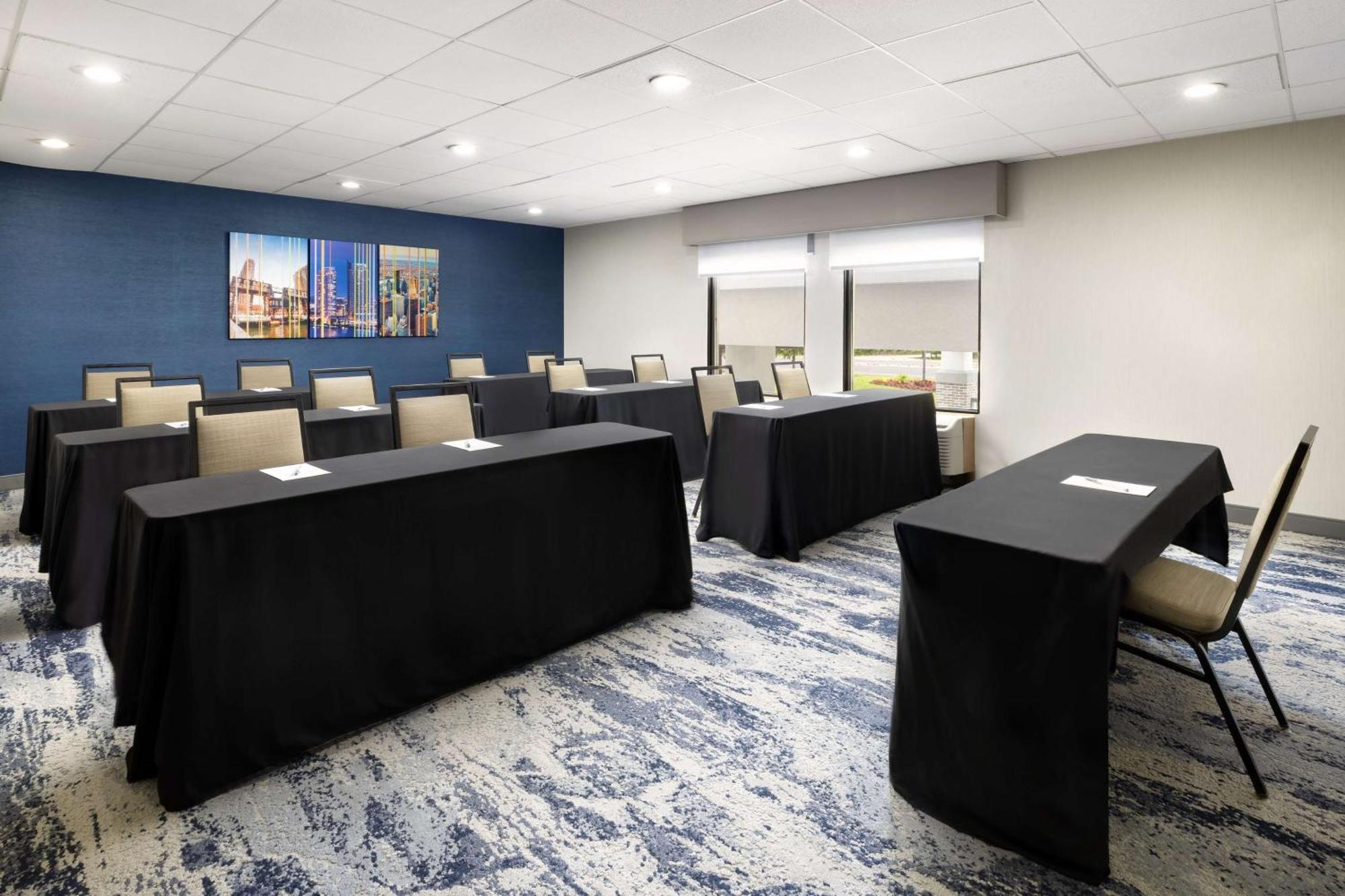 Hampton Inn Long Island/Islandia Exterior foto