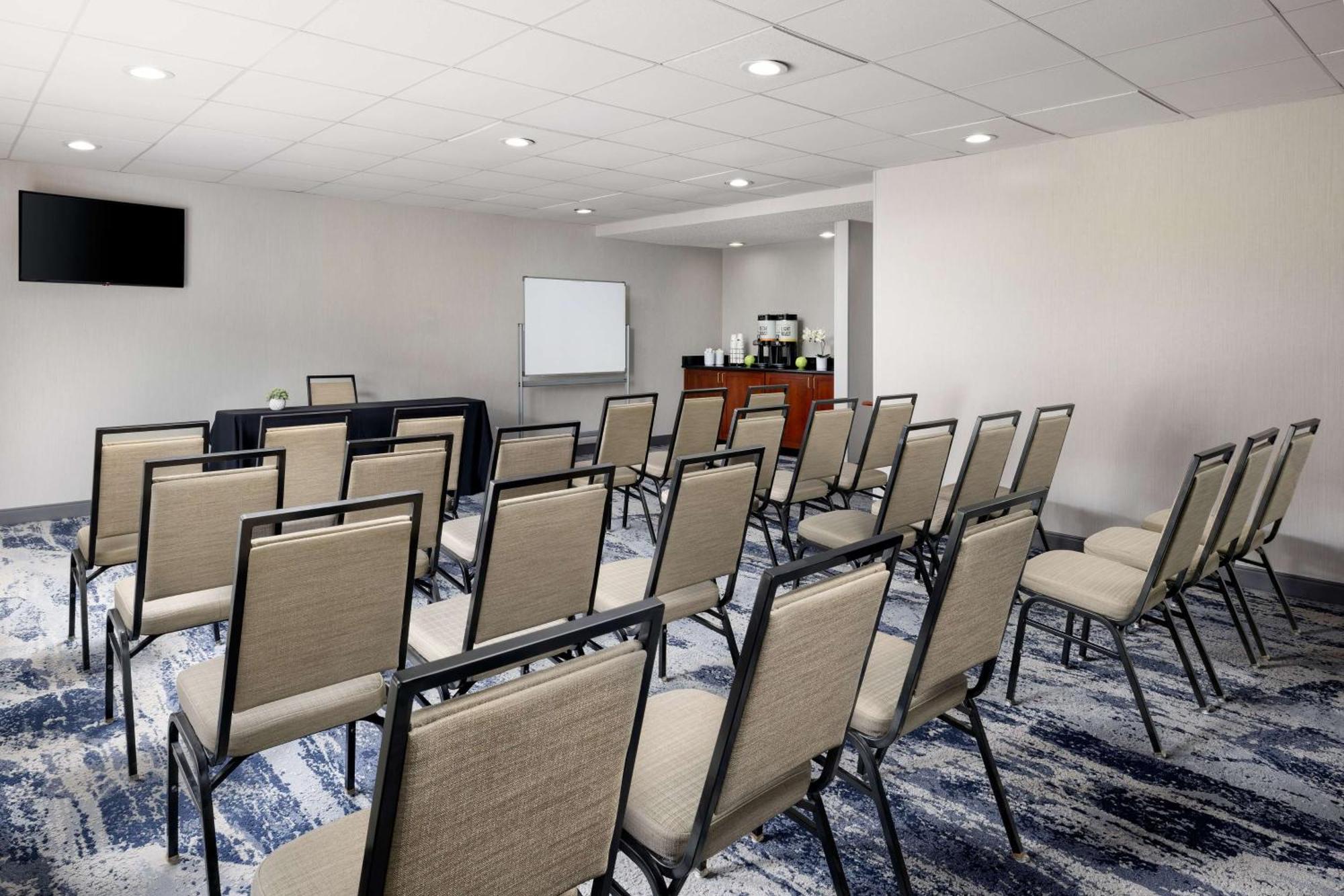 Hampton Inn Long Island/Islandia Exterior foto