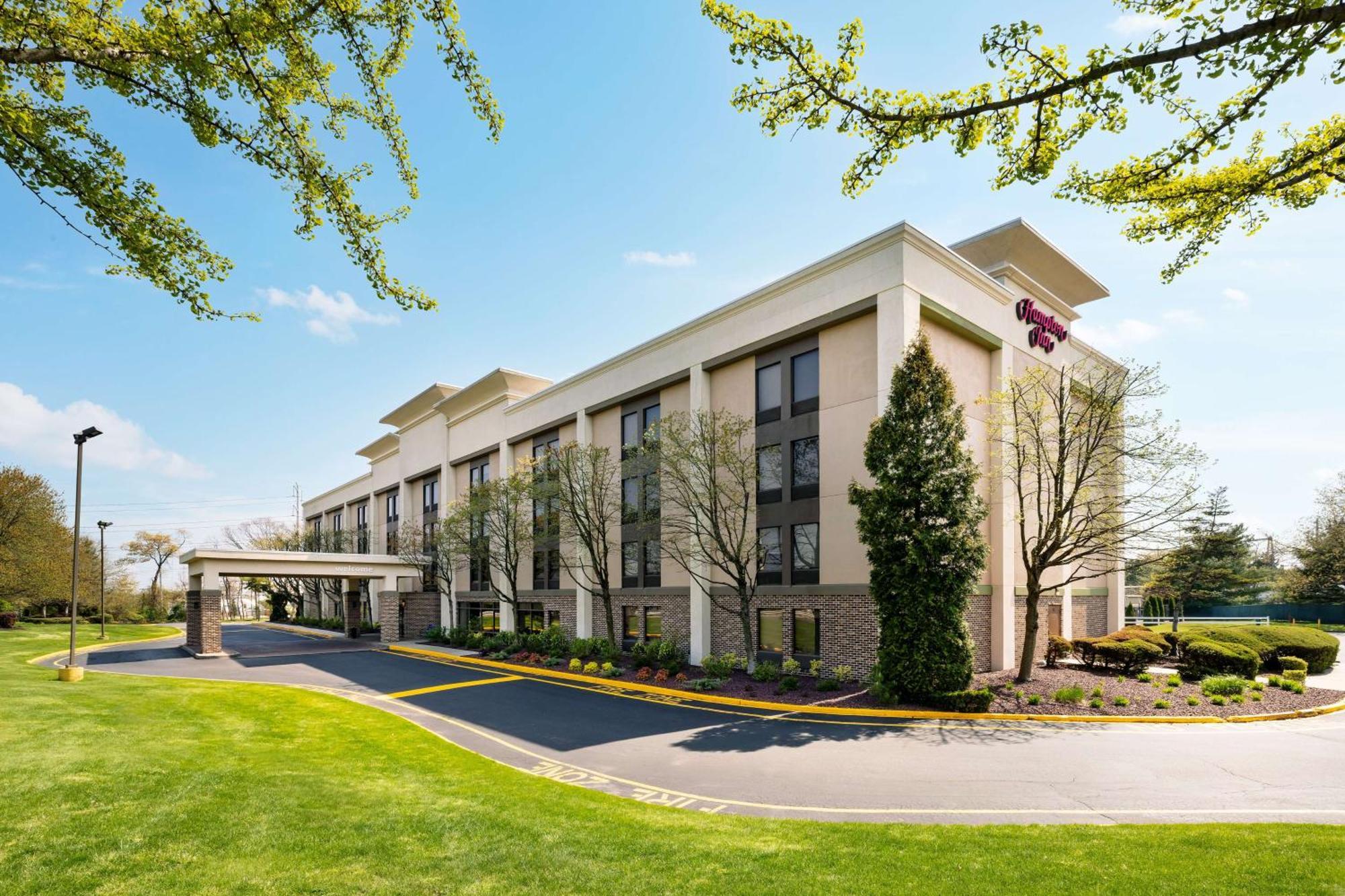 Hampton Inn Long Island/Islandia Exterior foto